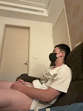 Snapshot of kaikai1335 chatting on 10-09-25, 03:32 kaikai1335 online show from 10-09-25, 03:32