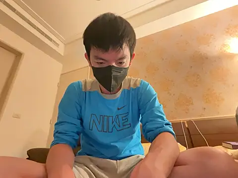 Snapshot of kaikai1335 chatting on 11-29-25, 02:09 kaikai1335 online show from 11-29-25, 02:09