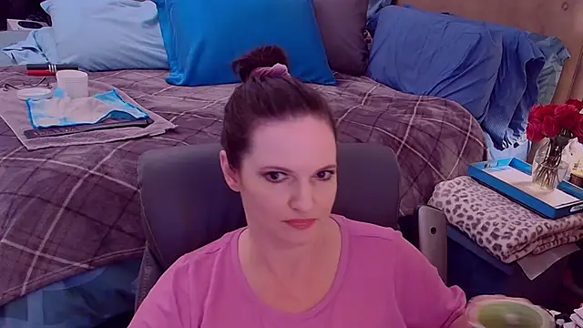 Snapshot of ninajaymes chatting on 10-06-25, 11:02 ninajaymes online show from 10-06-25, 11:02