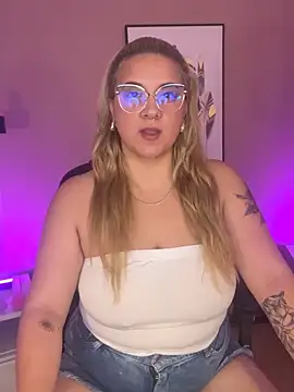 hollie joliie online show from 09-25-25, 11:58