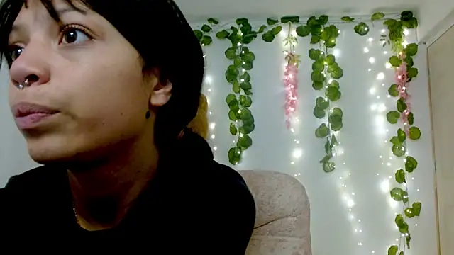 EIVIY1609 online show from 11-03-25, 01:56