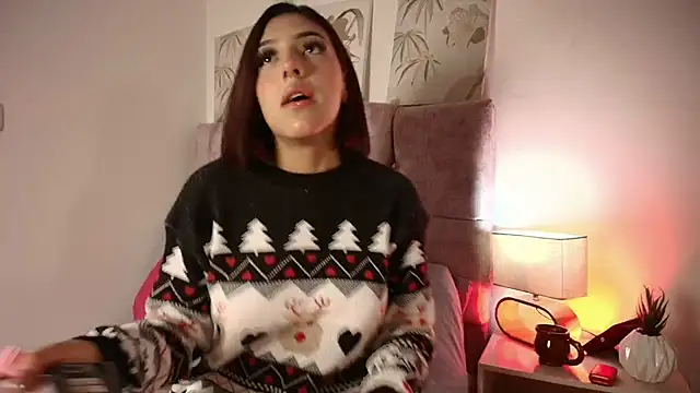 Dulce Bella  online show from 12-14-25, 03:34