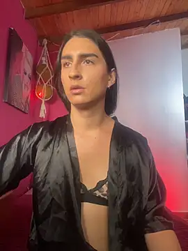 Snapshot of lola_diez chatting on 10-14-25, 07:25 lola diez online show from 10-14-25, 07:25