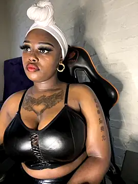 QUEEN NOBUHLE 777 online show from 09-27-25, 10:31