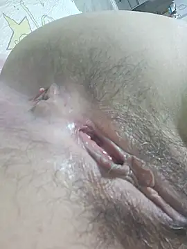 sklkeee05 online show from 10-17-25, 08:50