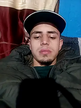 Snapshot of 1C2AM22 chatting on 10-10-25, 12:20 1C2AM22 online show from 10-10-25, 12:20