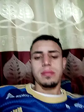 Snapshot of 1C2AM22 chatting on 10-31-25, 03:29 1C2AM22 online show from 10-31-25, 03:29