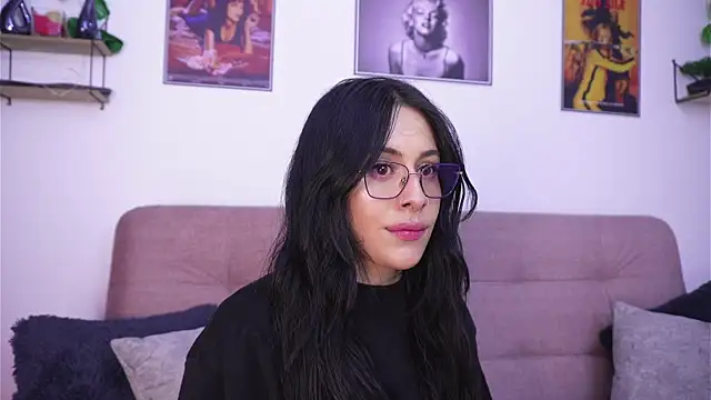 Snapshot of SophiieCumsx chatting on 06-11-26, 03:15 SophiieCumsx online show from 06-11-26, 03:15