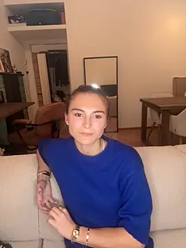 SophiiaStarr online show from 09-15-25, 06:52