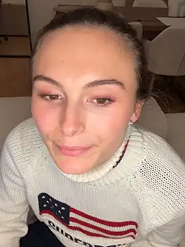 SophiiaStarr online show from 10-07-25, 06:38