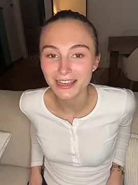 SophiiaStarr online show from 10-09-25, 04:16