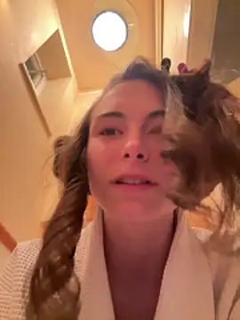 SophiiaStarr online show from 03-22-26, 09:51