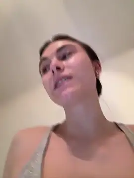 SophiiaStarr online show from 04-02-26, 07:00