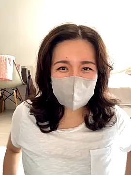 NATSUMI00 online show from 10-06-25, 06:00