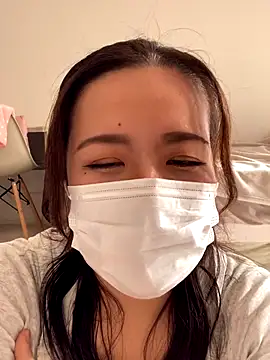 NATSUMI00 online show from 10-17-25, 05:43