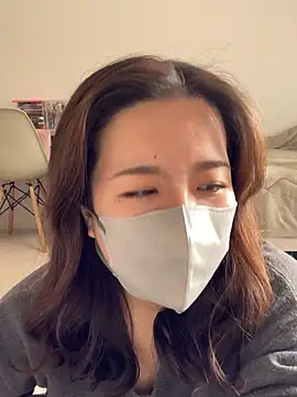 NATSUMI00 online show from 11-11-25, 06:02