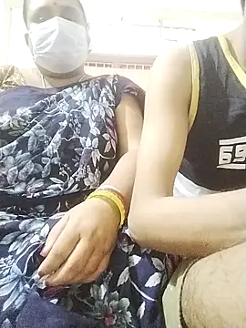 Snapshot of Mummy_boy@xh chatting on 09-10-25, 07:52 Mummy boyxh online show from 09-10-25, 07:52