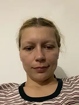 Snapshot of AnyaHellCat chatting on 10-29-25, 09:27 AnyaHellCat online show from 10-29-25, 09:27