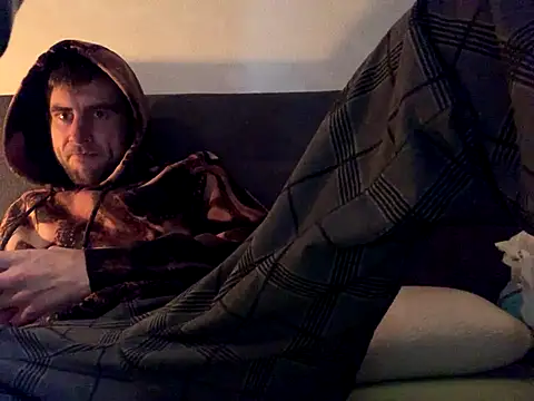 Snapshot of Marvinho9 chatting on 10-14-25, 03:35 Marvinho9 online show from 10-14-25, 03:35