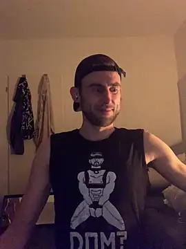 Snapshot of Marvinho9 chatting on 10-15-25, 09:37 Marvinho9 online show from 10-15-25, 09:37