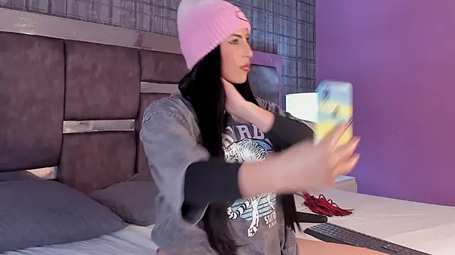 AmaaraRosse online show from 10-25-25, 02:35