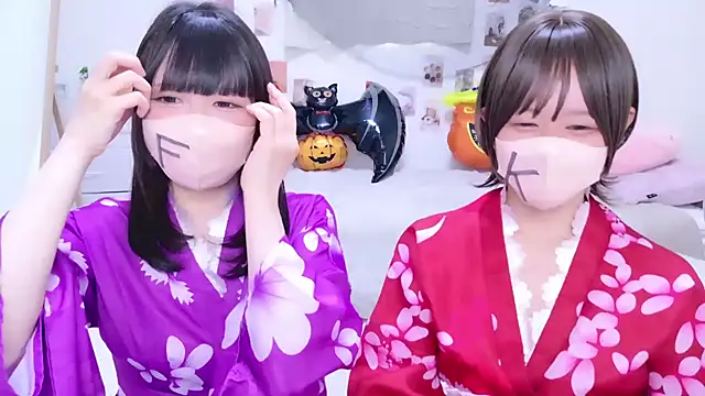 Snapshot of fumika_f chatting on 10-29-25, 04:26 fumika f online show from 10-29-25, 04:26