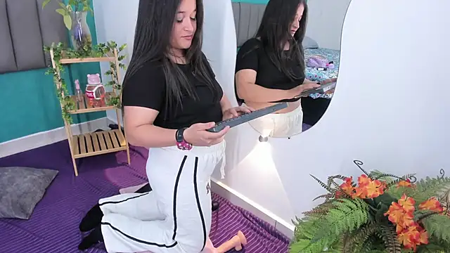 aradia kiss online show from 09-27-25, 08:25