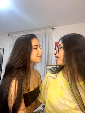 Sweet and Rous0 online show from 10-04-25, 04:21