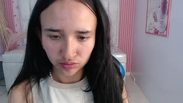 bella vibess s online show from 11-21-25, 08:07