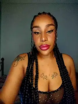 Snapshot of Queen_Amara chatting on 11-06-25, 03:18 Queen Amara online show from 11-06-25, 03:18