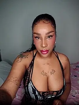 Snapshot of Queen_Amara chatting on 01-18-26, 03:54 Queen Amara online show from 01-18-26, 03:54