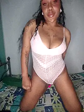 Snapshot of Queen_Amara chatting on 02-27-26, 03:50 Queen Amara online show from 02-27-26, 03:50