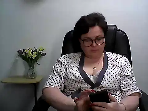 EllaLove2277 online show from 02-17-26, 06:54