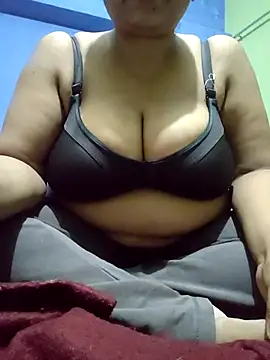 bitch-horny online show from 10-18-25, 03:57