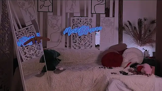 Snapshot of Mari69Juana chatting on 11-08-25, 05:12 Mari69Juana online show from 11-08-25, 05:12