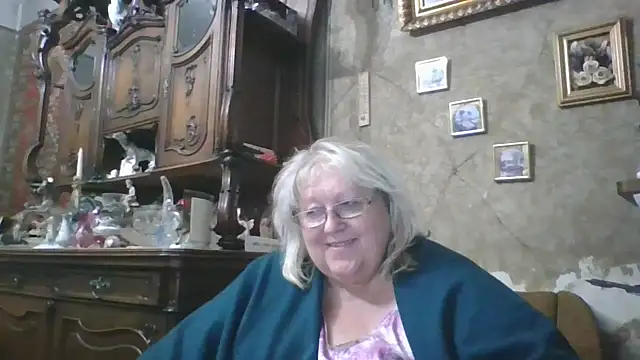 Lala-Love56 online show from 09-10-25, 07:14