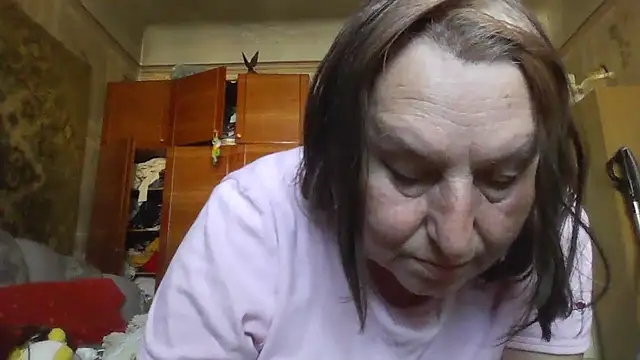 AnnaLive570 online show from 10-26-25, 09:59