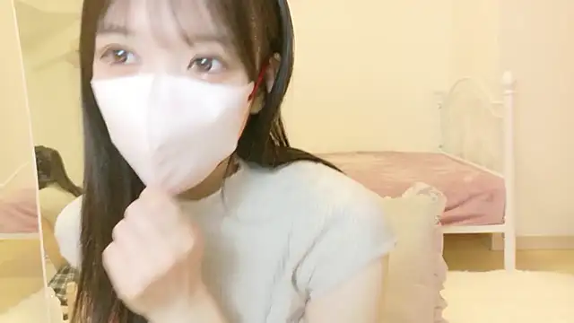 Snapshot of roachan_ chatting on 02-05-26, 03:49 roachan online show from 02-05-26, 03:49