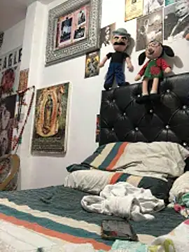 Snapshot of elpeluchenegroxxx3 chatting on 03-02-26, 02:25 elpeluchenegroxxx3 online show from 03-02-26, 02:25