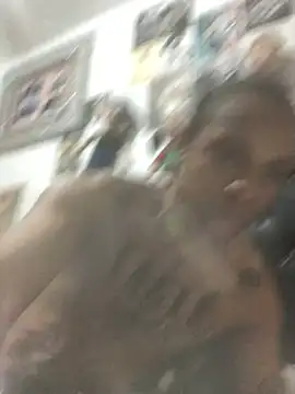 elpeluchenegroxxx3 online show from 04-12-26, 12:48