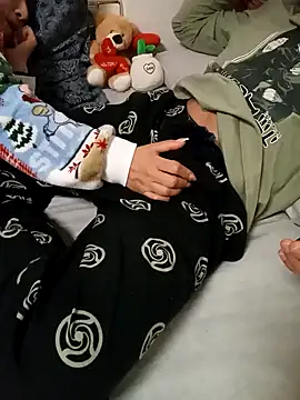 Andr3s69xxx online show from 01-17-26, 11:52