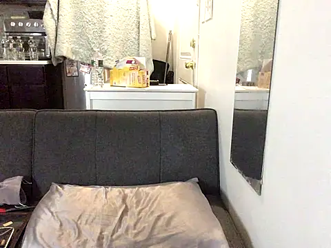 Snapshot of littyleesh1 chatting on 12-04-25, 05:28 littyleesh1 online show from 12-04-25, 05:28