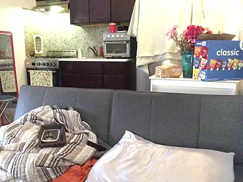 Snapshot of littyleesh1 chatting on 02-28-26, 07:48 littyleesh1 online show from 02-28-26, 07:48