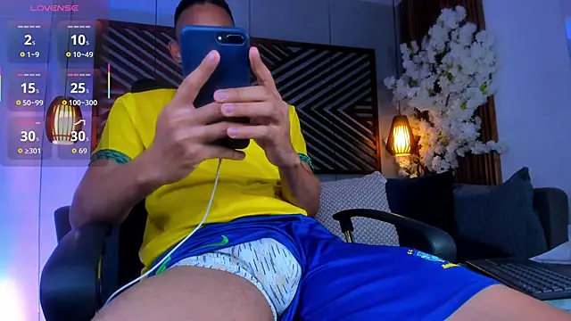 B Wild online show from 10-14-25, 03:51