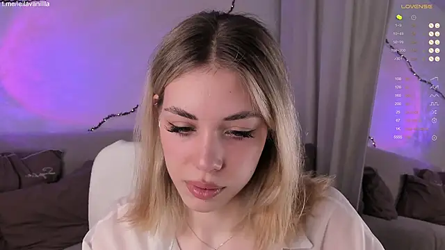 Leila Vanilla online show from 04-03-26, 04:43