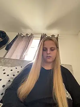 Dolliejayxx online show from 10-22-25, 09:53