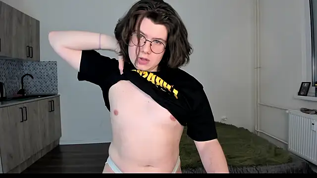 Snapshot of Derek_Shameless chatting on 02-08-26, 03:15 Derek Shameless online show from 02-08-26, 03:15