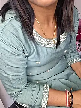 Snapshot of Marathi_rani2 chatting on 01-06-26, 05:27 Marathi rani2 online show from 01-06-26, 05:27