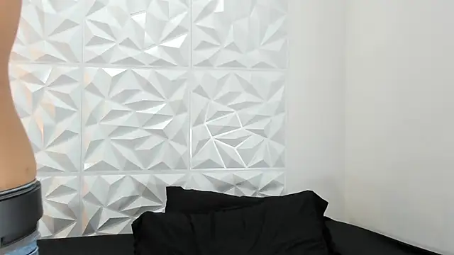 johan miller0 online show from 09-30-25, 01:32