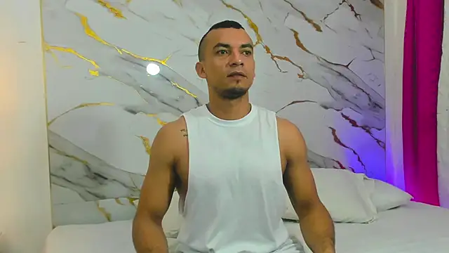 johan miller0 online show from 10-07-25, 01:36